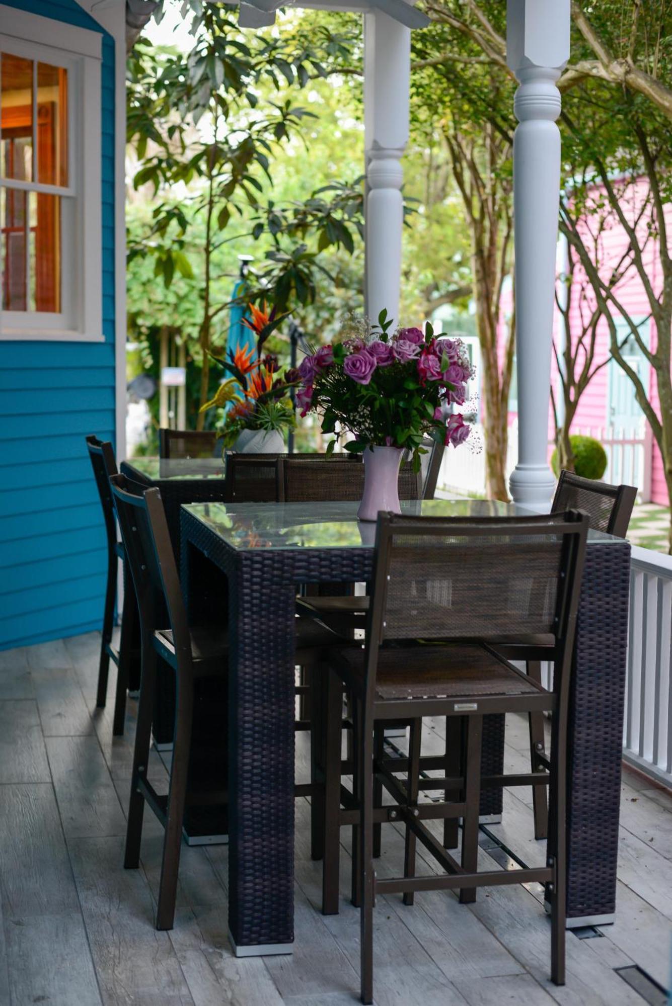 4 Bedroom - Sleeps 8! Best Location Next To Bourbon Street! Nova Orleães Exterior foto