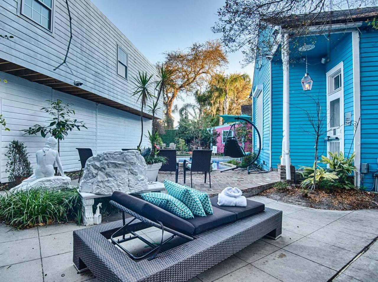 4 Bedroom - Sleeps 8! Best Location Next To Bourbon Street! Nova Orleães Exterior foto